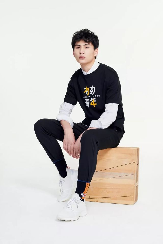 史上最有劲快闪店空降环球港！与漫威英雄合影、机械臂调酒，超酷