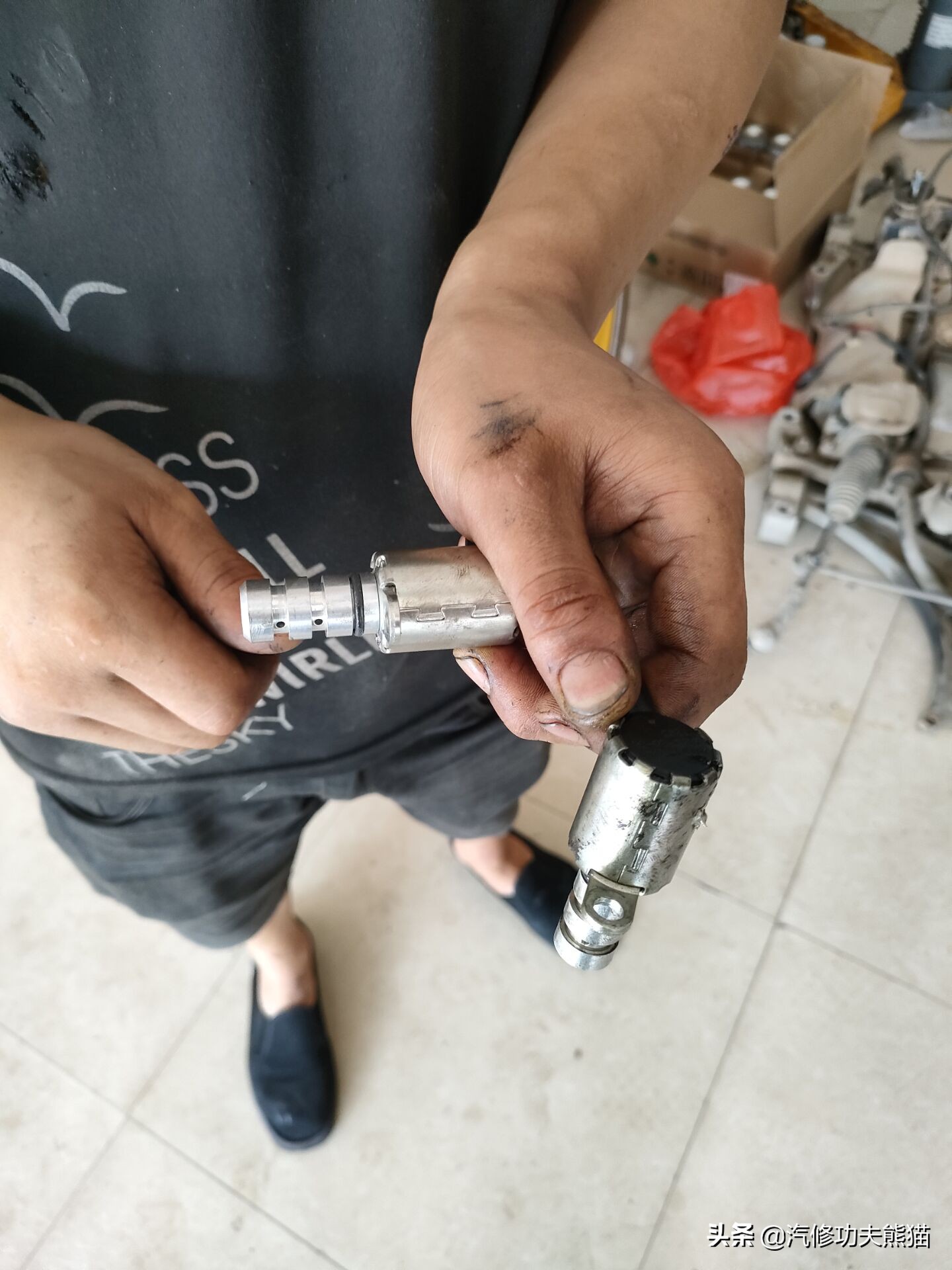 老途观发动机漏油维修,老途观涡轮增压器漏油维修多钱