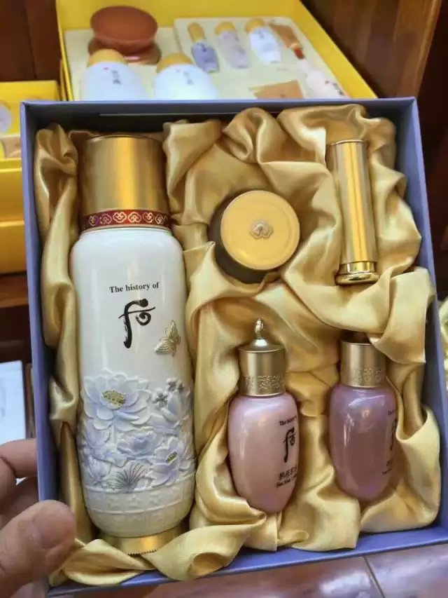 李英爱韩国化妆品,李英爱代言whoo的哪一款