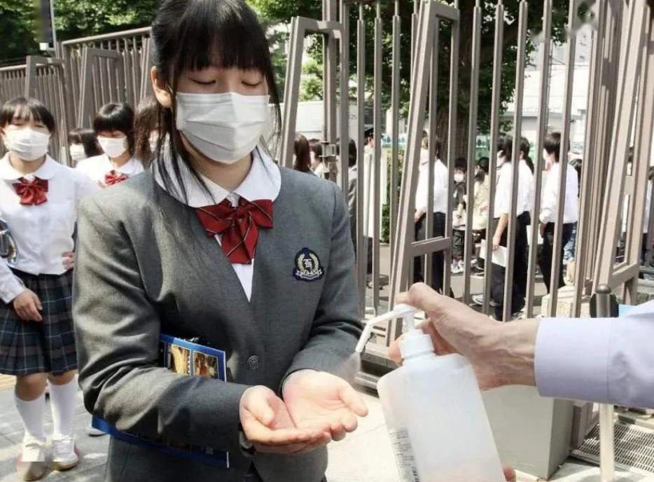 菅义伟辞职理由,菅义伟辞职后日本政府怎么样