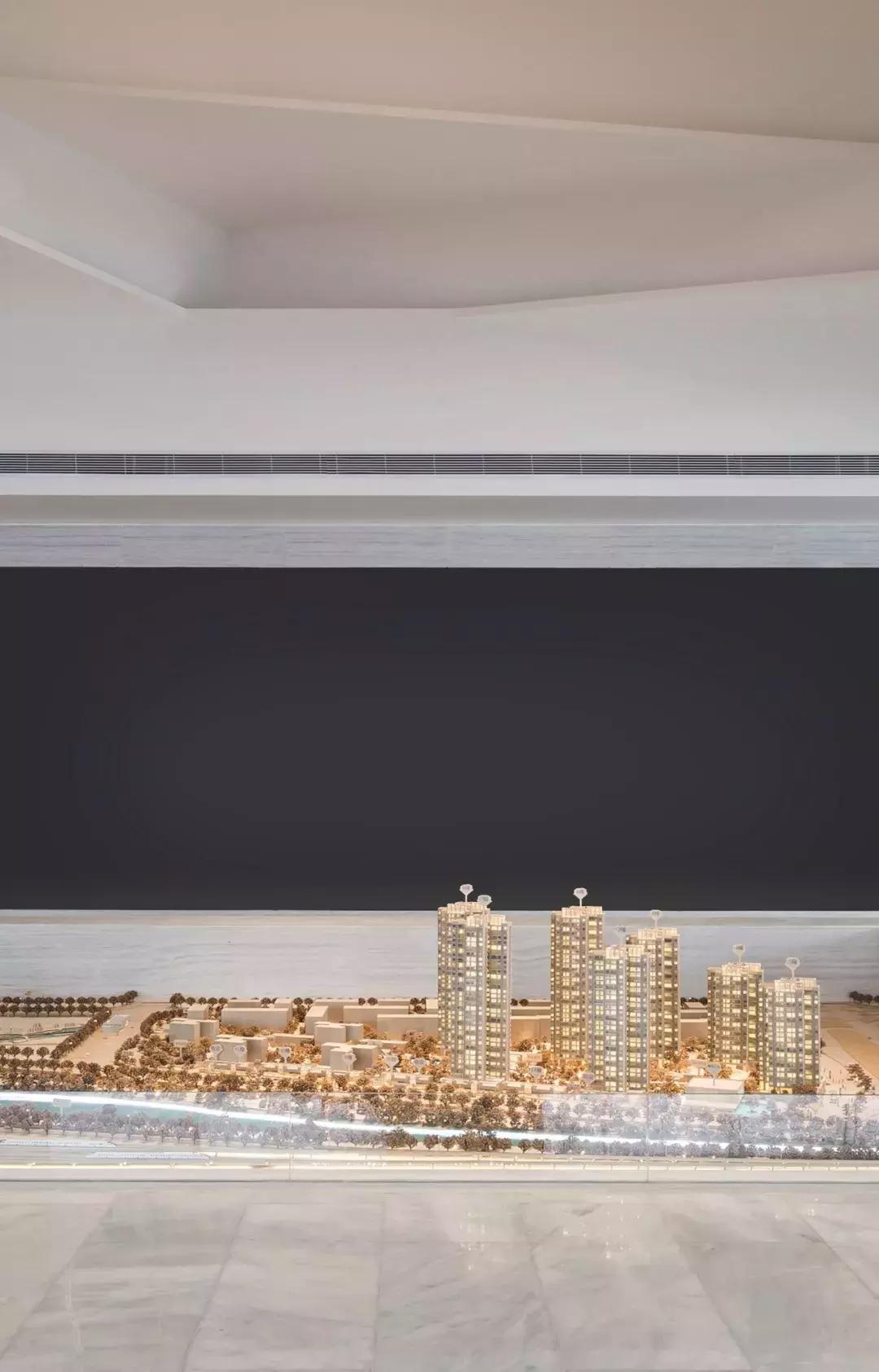 极简风高级感配色方案,高级灰意式极简沙发