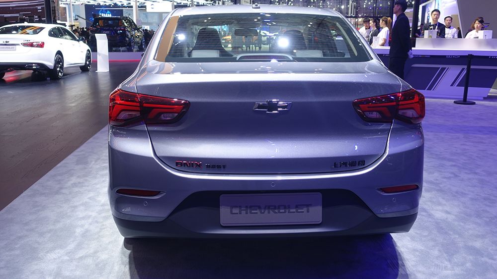 雪佛兰科沃兹和起亚k3哪个省油,17起亚k3和17年科沃兹哪个好