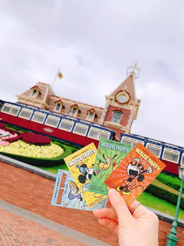 香港迪士尼乐园冰雪小镇好玩吗,最好玩的玩雪地方