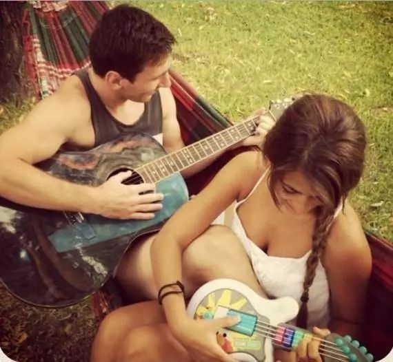 梅西有一个陪他几年的老婆,梅西30岁