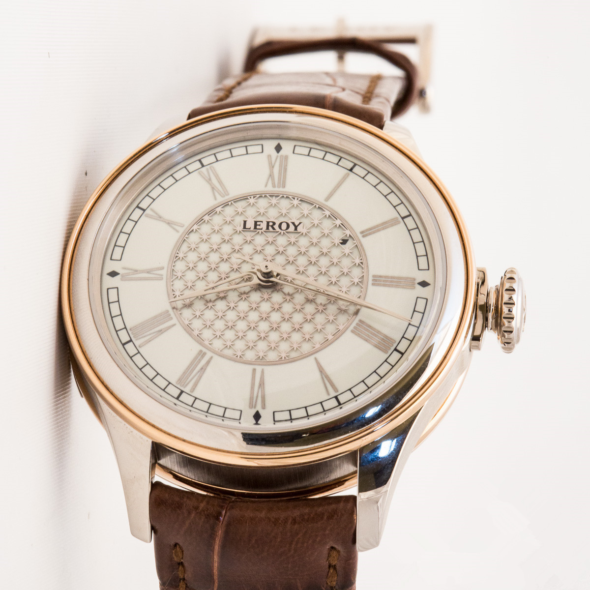 手表振频越高越精准吗,手表的振荡频率越高越好吗