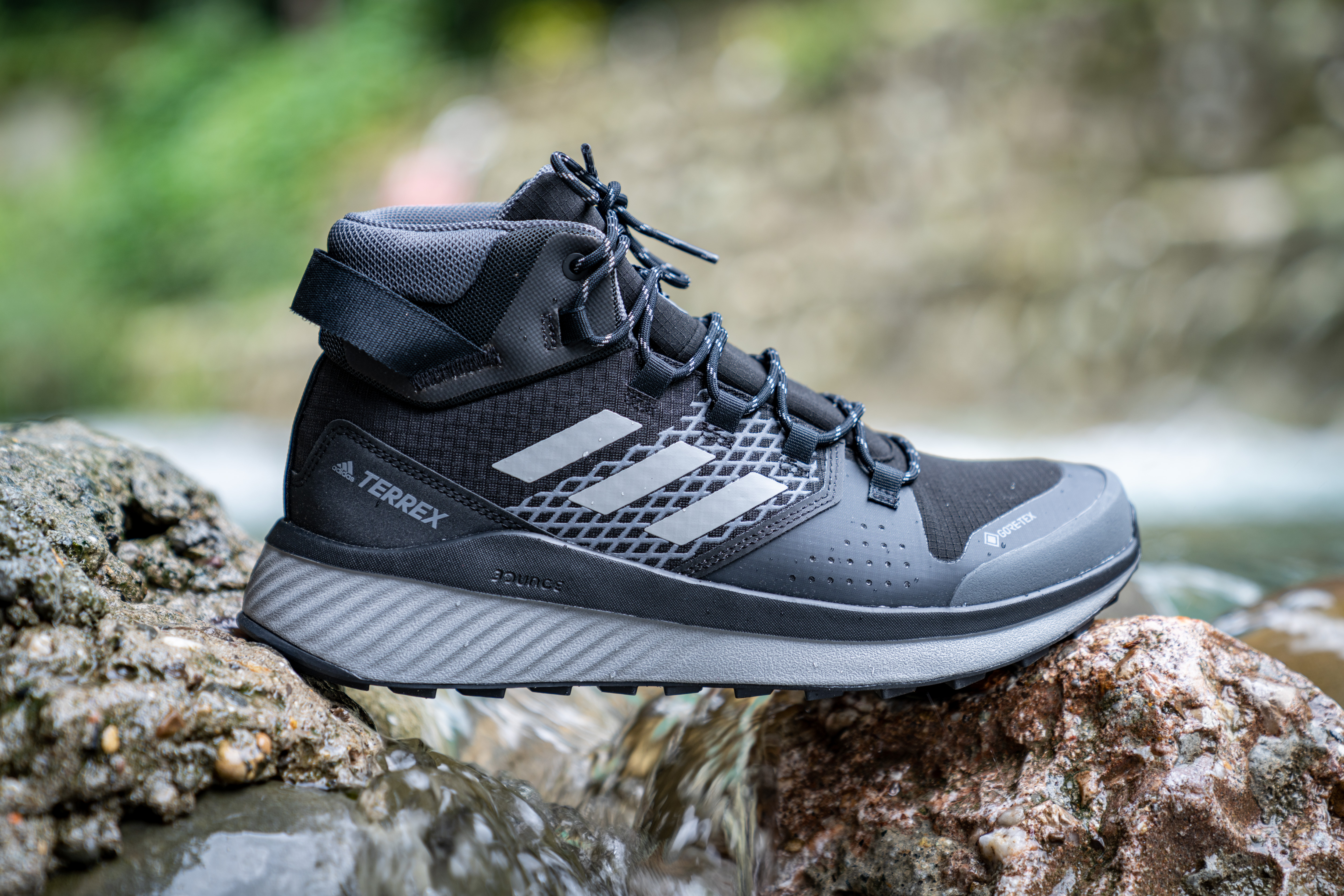 adidasterrex鞋子防水吗,adidasterrex徒步鞋测评