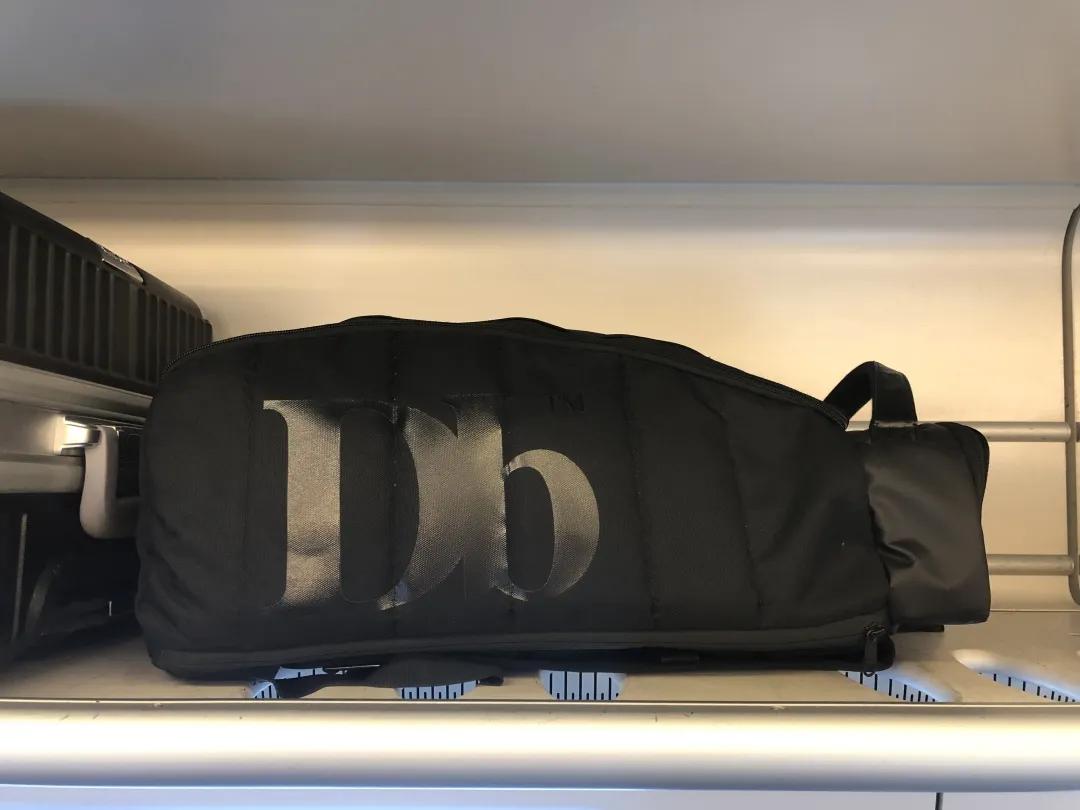 高铁怎么放行李,高铁有放行李的地方吗