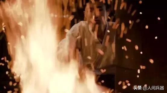 在仓库里找到一把日本武士刀,正宗的日本刀