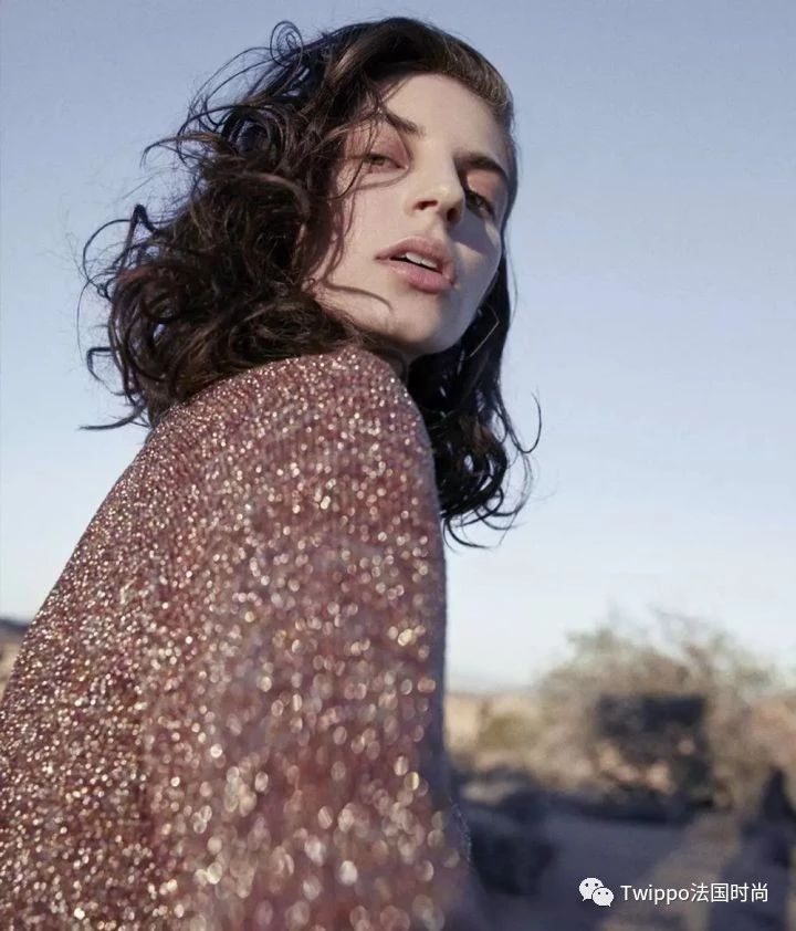 2019年巴黎女装,巴黎世家今年新爆款衣服