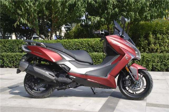 光阳赛艇400是什么级别踏板,2020光阳赛艇400落地多少钱