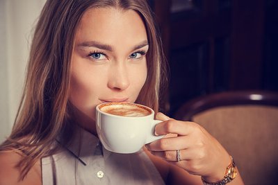 经常喝咖啡的人是不是有胃病,经常喝咖啡的人怎么样