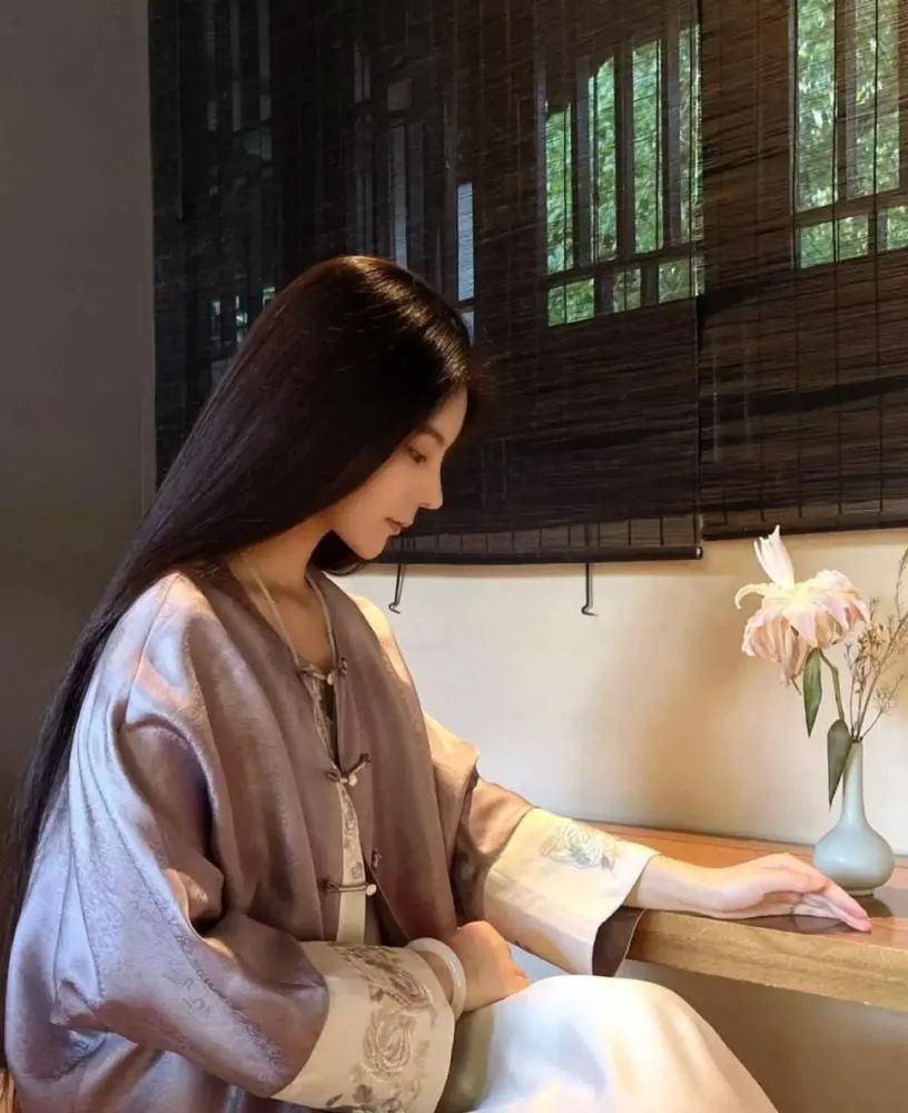 高小凤哪里吸引了高育良,高小凤多少岁遇见高育良