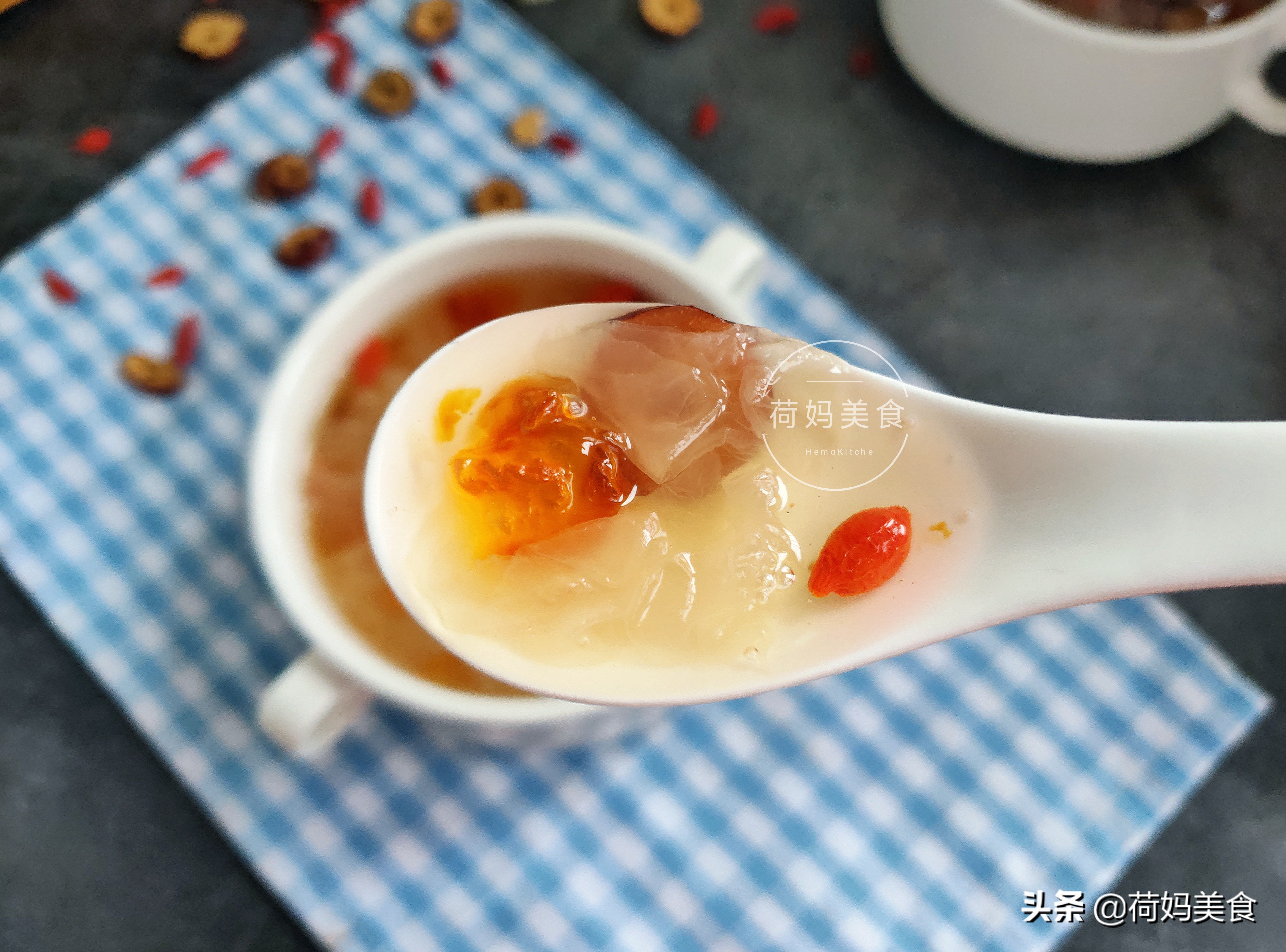 5分钟就能做好的营养汤懒人必备,爱美的女人要经常喝这种汤