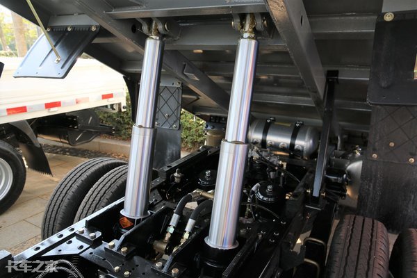 鏂版閿愯埅x3,閿愯埅x3鍥藉叚鍙屾帓