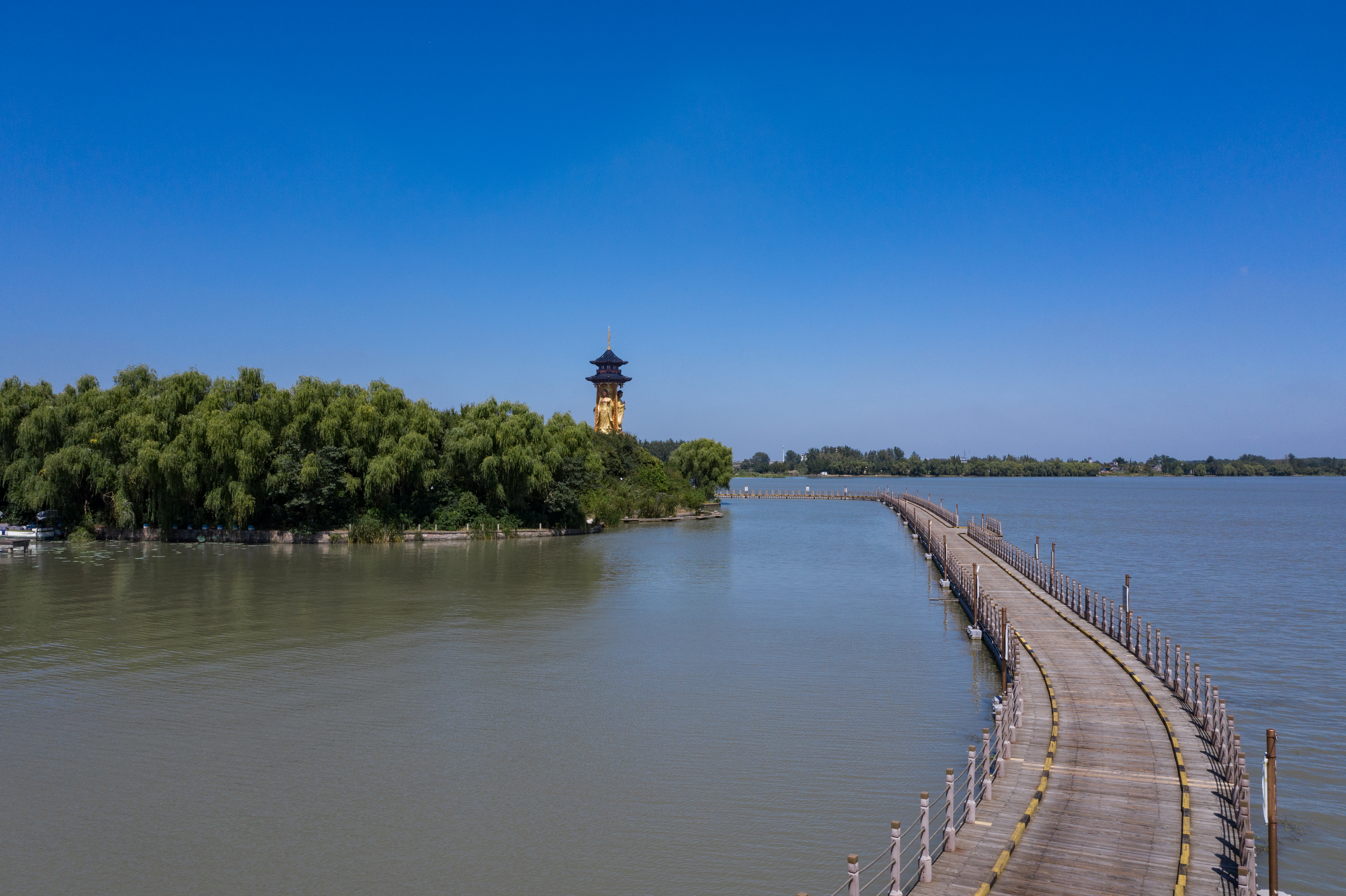 泰州的这家酒店直接温泉入室，还有免费的高尔夫，你会动心么