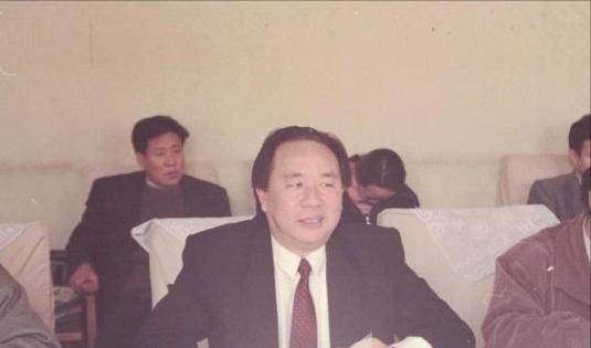 传奇富商牟其中完整版,传奇富商牟其中