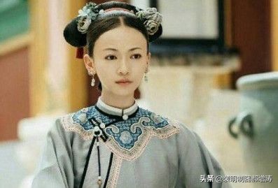 魏璎珞云肩纹饰明式家具中也有赏《明式家具珍赏》中的四簇云纹