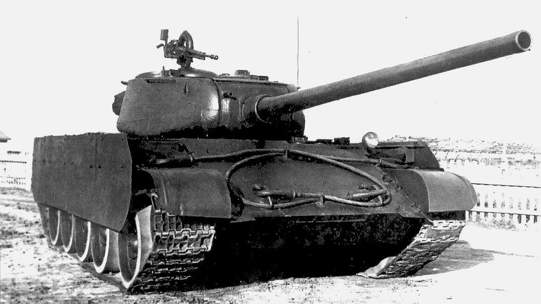 二战最强的中型坦克T-44，坦克发展史上一个承上启下的匆忙过客