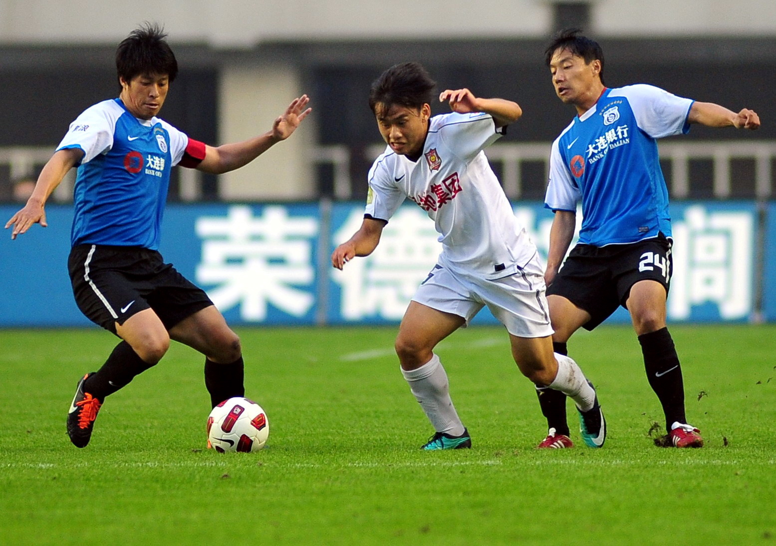 赵旭日加盟大连一方了吗,大连一方赵旭日