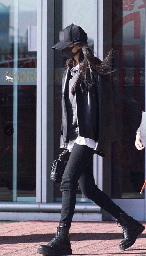 中式盘扣皮衣女刘雯,刘雯皮衣穿搭大合集