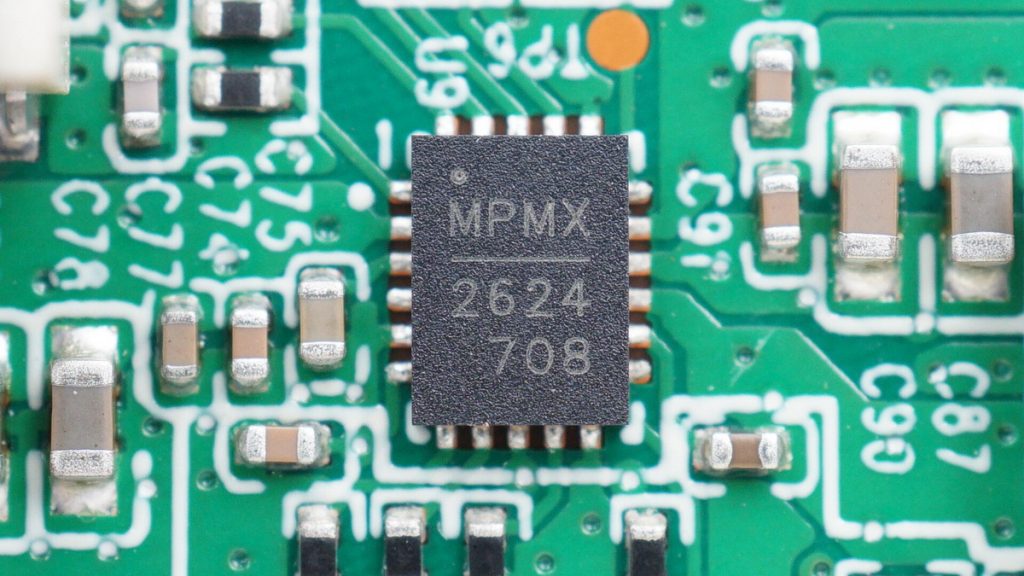 拆解报告jbl,jblQ3蓝牙音箱拆解