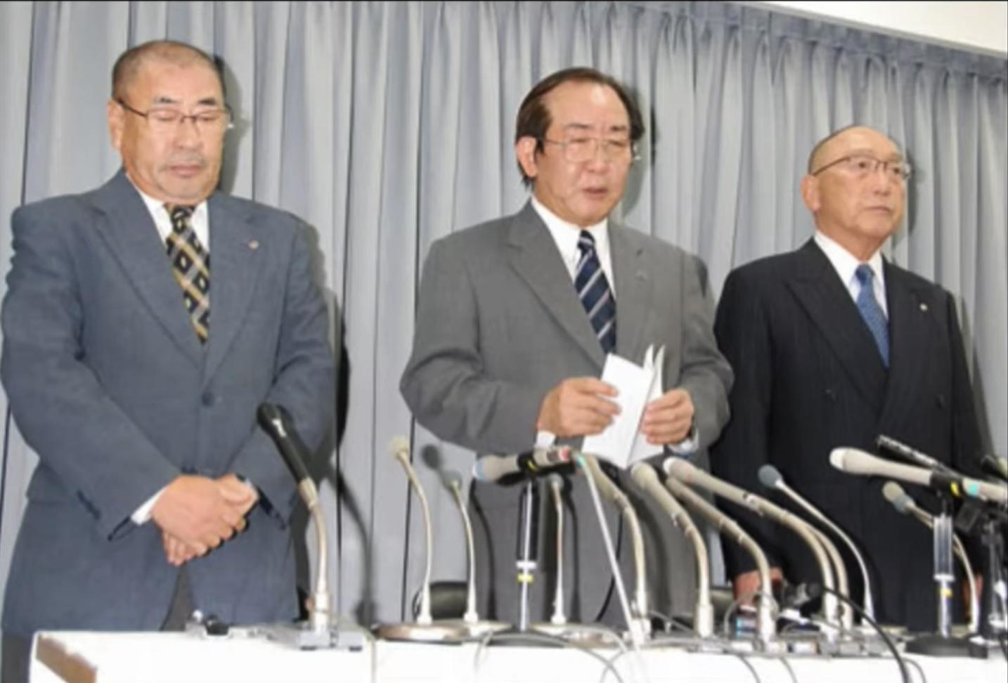 曾经的全民偶像为什么退出,曾经的网红大佬被封杀后现状如何