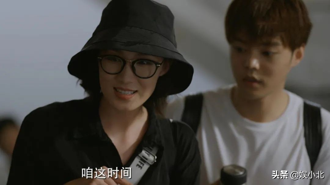 冯小刚惨遭网友炮轰显尴尬,冯小刚引以为憾的两件事