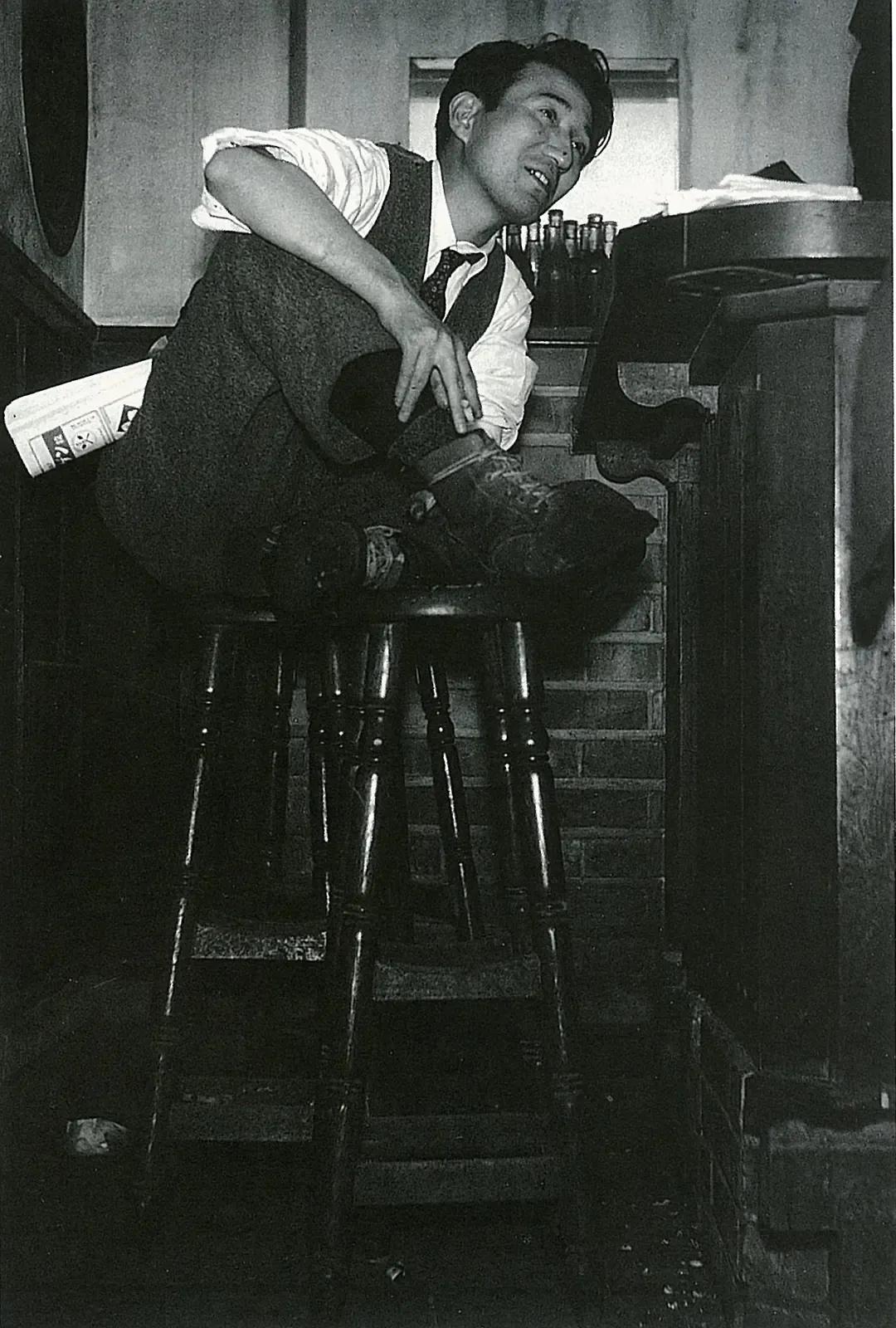 太宰治怎么患上抑郁症,太宰治能有什么坏心思呢