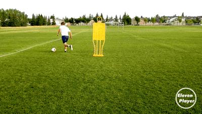 足球过人实用技巧小学生,100个足球过人技巧教学