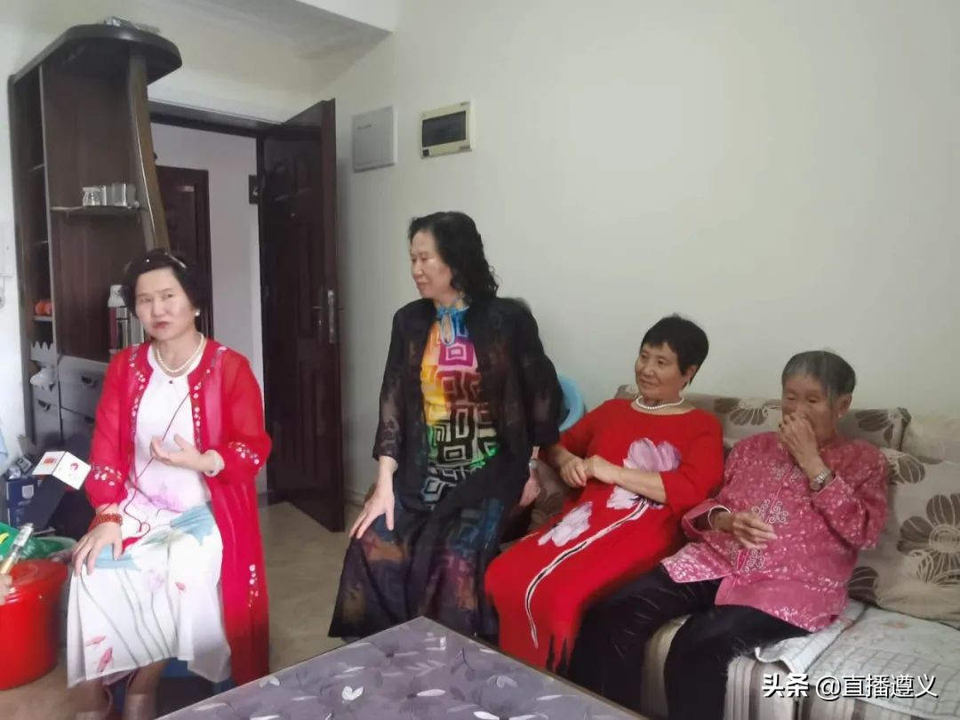 怪不得重庆人都爱来这里避暑,娄山关避暑的重庆人