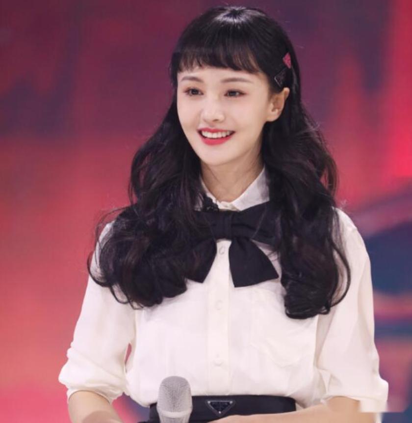 华为二公主姚安娜综艺,华为公主姚安娜出歌引争议