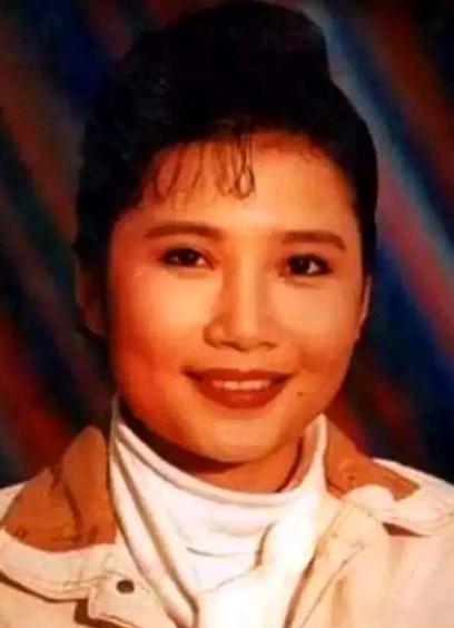 功成名就的李娜为什么会选择出家,出家李娜个人资料