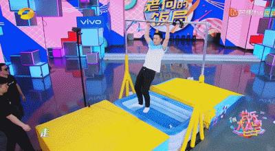 油腻！爱装逼！用力过猛！真的有人喜欢黄晓明吗？