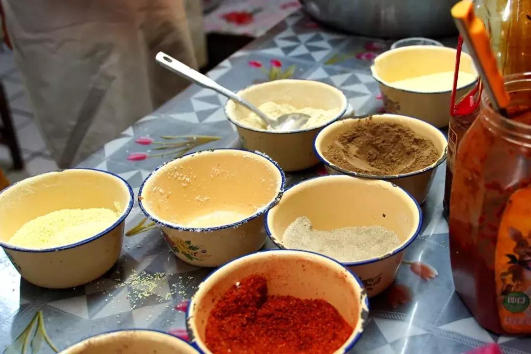 年味｜带上小拖车跟我走！这里买年货实惠好吃