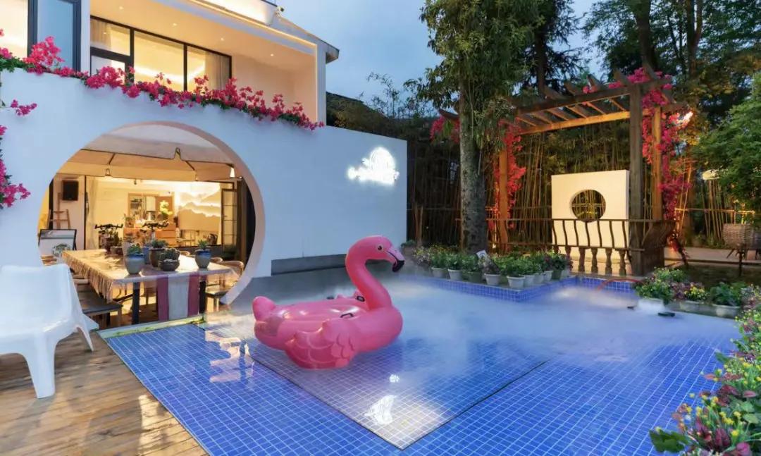 如何诗意的度过初冬？我在雅安这些私藏美宿里找到了答案