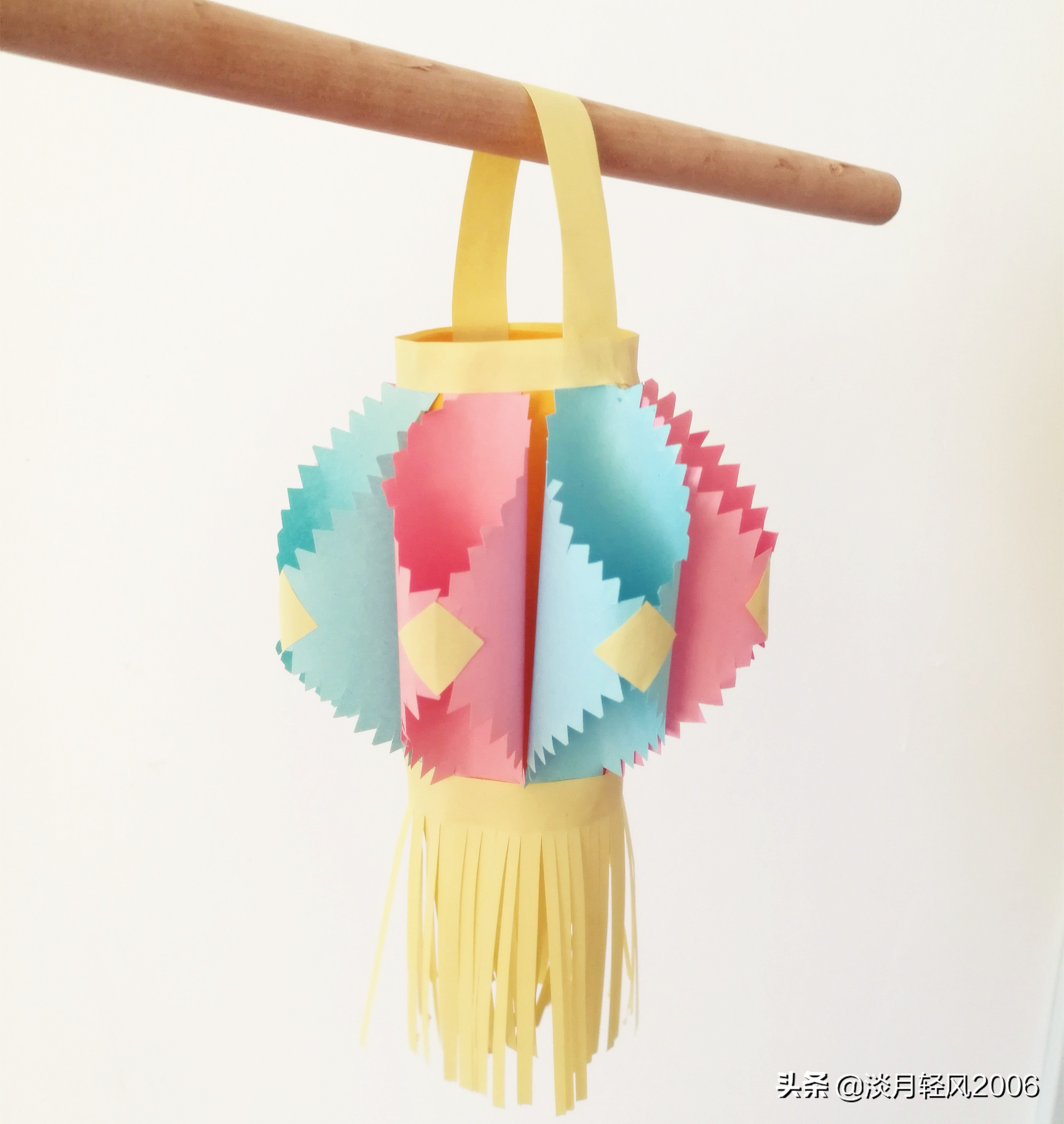 卡纸做花灯手工教程元宵节,用卡纸做元宵节花灯简单又好看