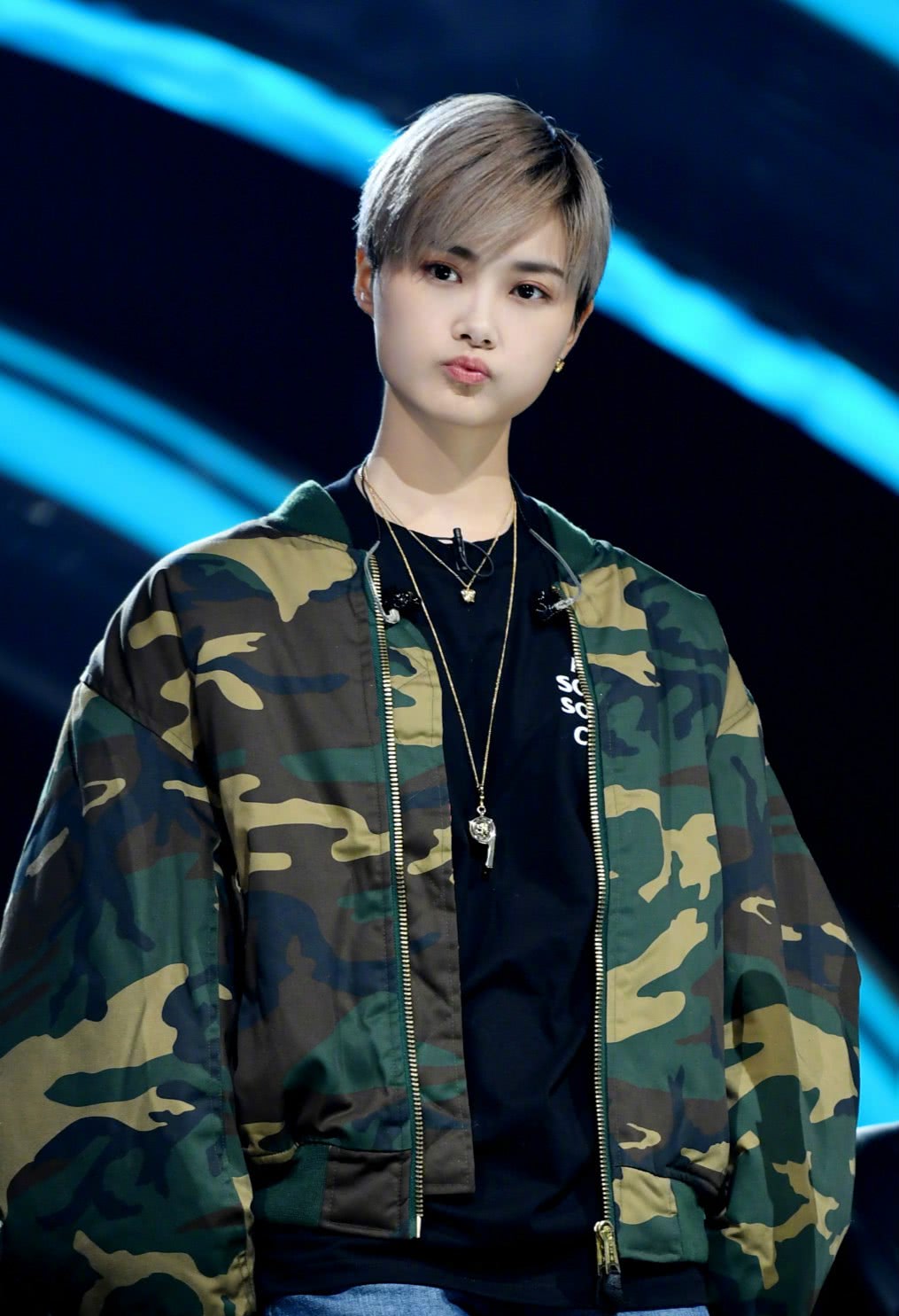 李宇春江苏卫视跨年皇后与梦想,李宇春跨年歌曲