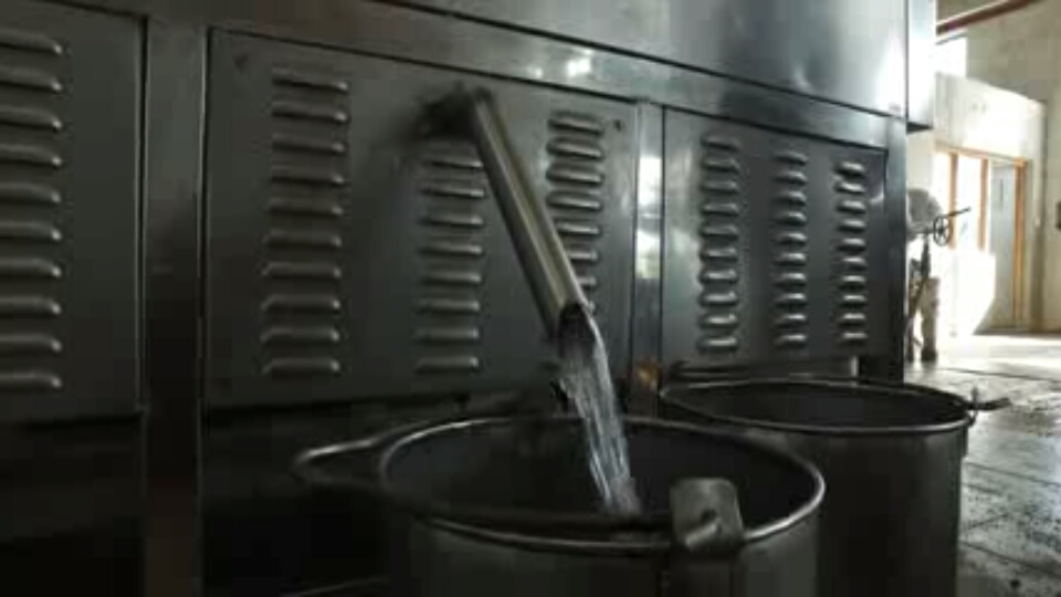 纯粮酿造酒一斤成本是多少,真正的纯粮白酒要卖多少钱才合适