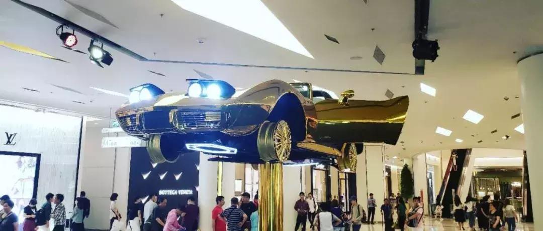 复古车帅气搭配,时尚潮流和经典复古发生碰撞