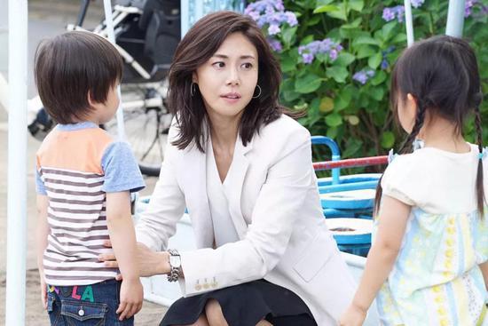 松岛菜菜子年轻惊艳美照,日剧麻辣教师松岛菜菜子片段