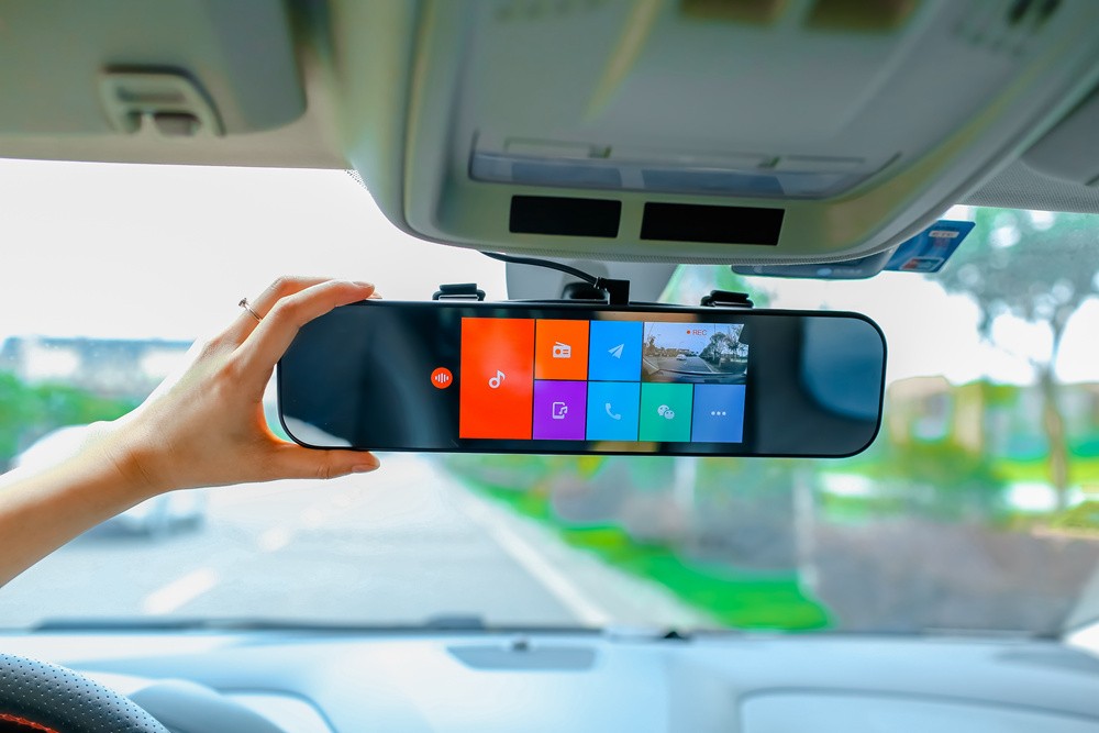 70迈行车记录仪a400a500哪个好,70迈行车记录仪a400怎样查看回放