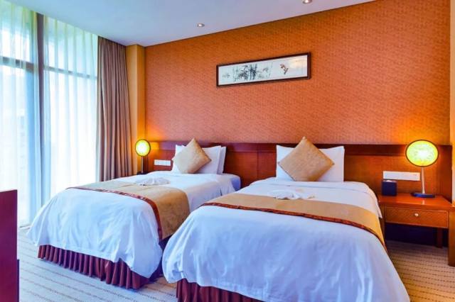 【花水湾•五星级】花水湾地标酒店！金陵温泉酒店泡古海温泉