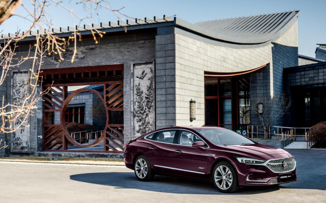 大众朗逸轩逸哪款适合跑长途,家用车朗逸和轩逸选哪个最合适