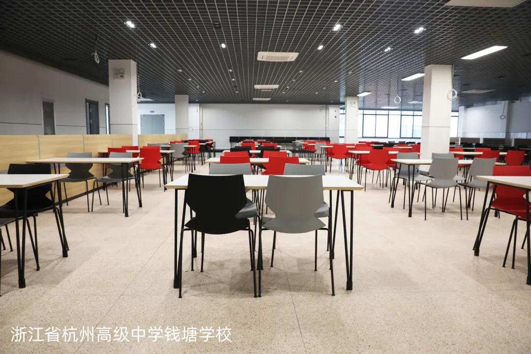 《面对面》X徐耀平：创造校园新时尚恒丰家具