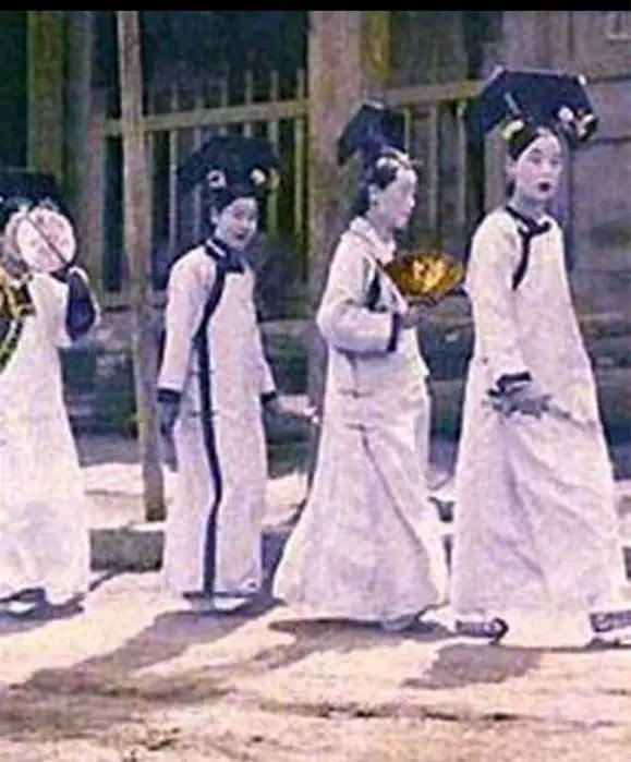 清朝后宫等级制度一览表：清朝太监等级