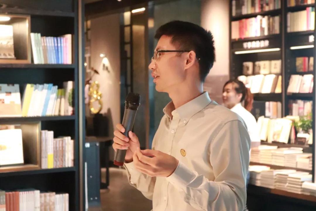 髙明上神简介:利他赋能，为客户和社会创造价值！