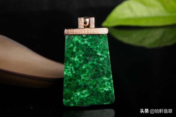 集齐翡翠所有颜色,翡翠大师5个帝王绿都在哪