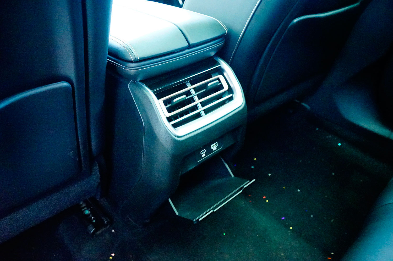 wey摩卡燃油版沉浸式体验,wey摩卡试驾体验抢先看