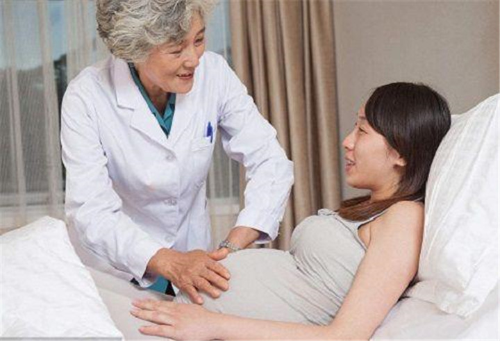 40岁谢娜生二胎后回归首秀,谢娜宣布怀二胎视频