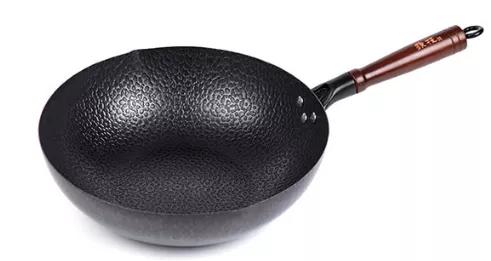 日本氮化铁锅怎么制作,日本铁锅纯手工打造